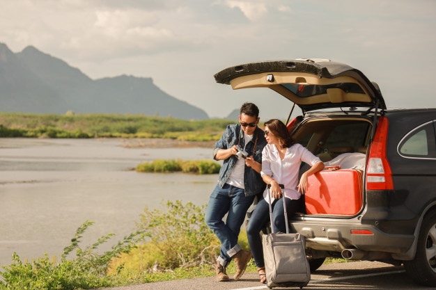 asian-couple-man-with-vintage-camera-woman-sitting-back-car-travel-mountain-lake-holiday-with-car-road-trip1286-3133-1